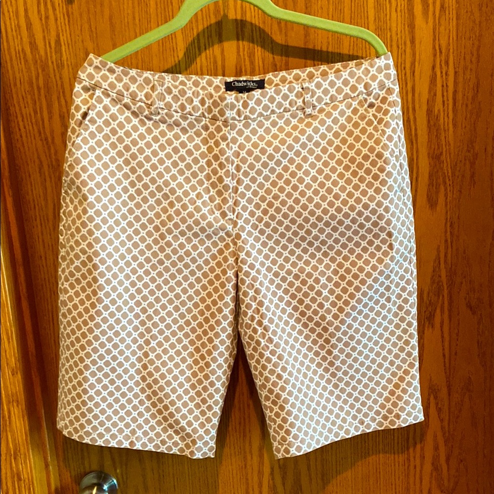 Chadwicks Tan and White Bermuda Shorts Geometric Pattern